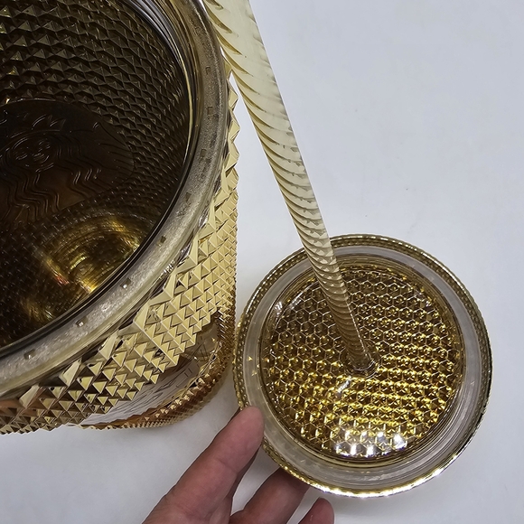 New 2023 STARBUCKS 24 oz Venti Tumbler Las Vegas Collection Gold Studded - Rare